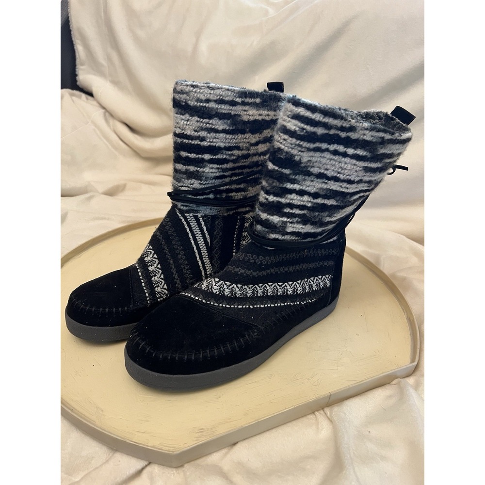 Toms Nepal Black White and Grey Leather Moccasin Boots Size 10